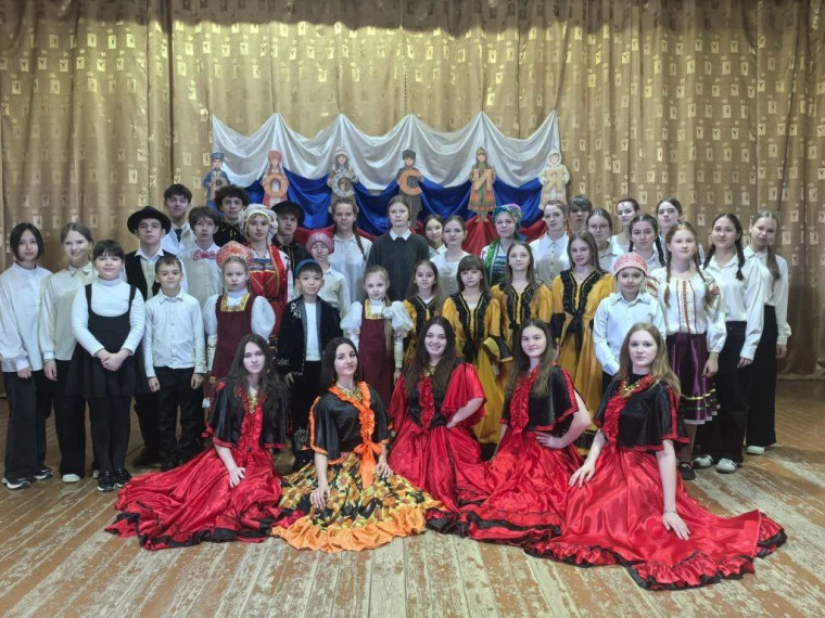 «ЕДИНСТВО — НАША СИЛА!»: В ШКОЛЕ С. БАСКАТОВКА ДАН СТАРТ ГОДУ ЕДИНСТВА НАРОДОВ РОССИИ.