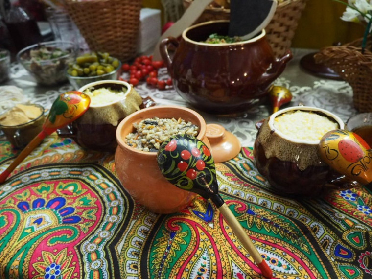 Сельское подворье "Венок дружбы".