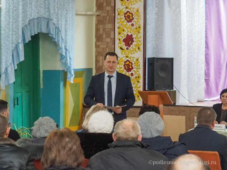 Встреча главы Марксовского муниципального района с жителями с. Караман.